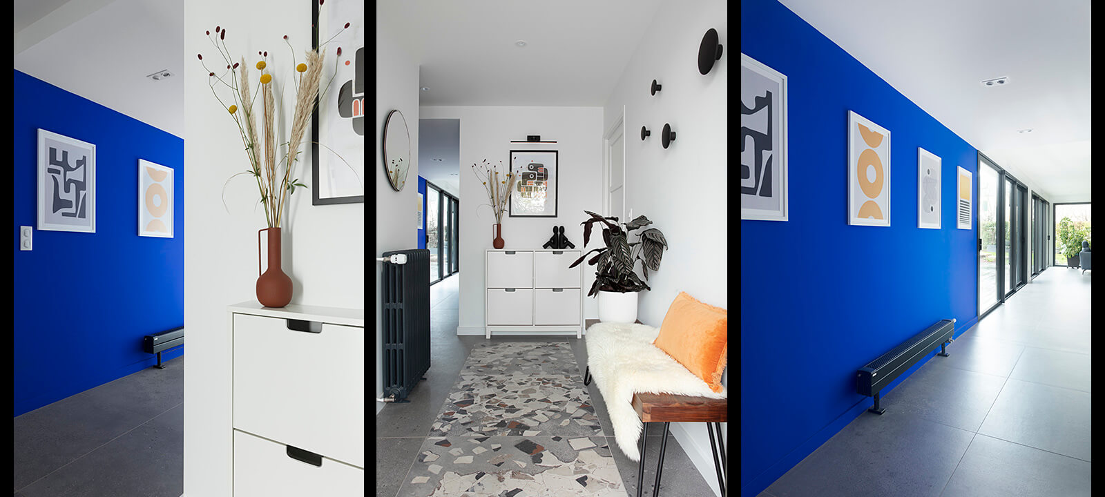 reportage photo d'intérieur entrée et mur bleu klein dégagement -capturée par gwenaelle Hoyet photographe specialisée en  Architecture et décoration intérieure nantes